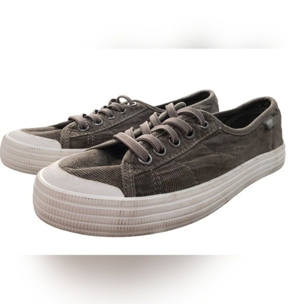 Rocket Dog tennis shoes